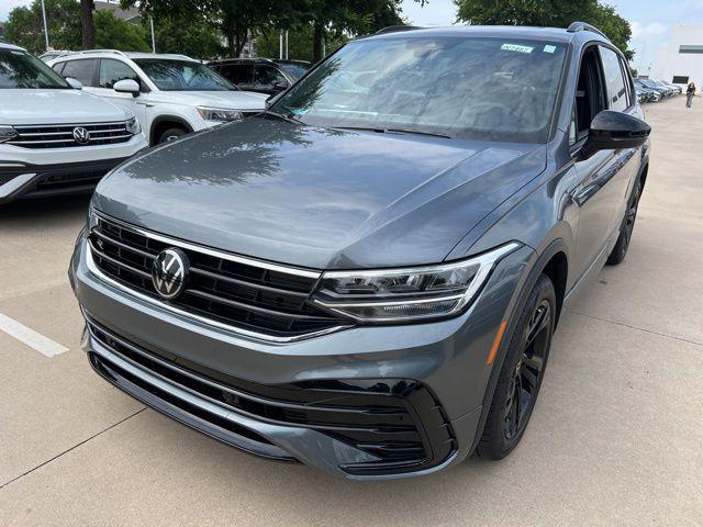 new 2024 Volkswagen Tiguan car, priced at $33,954