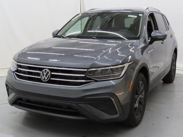 new 2024 Volkswagen Tiguan car, priced at $31,015