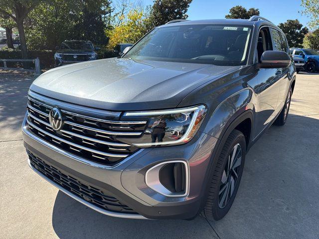 new 2025 Volkswagen Atlas car, priced at $48,621