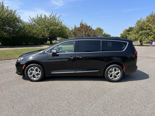 used 2022 Chrysler Pacifica car, priced at $37,272