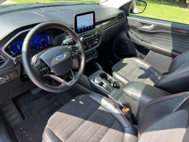 used 2022 Ford Escape car, priced at $24,995