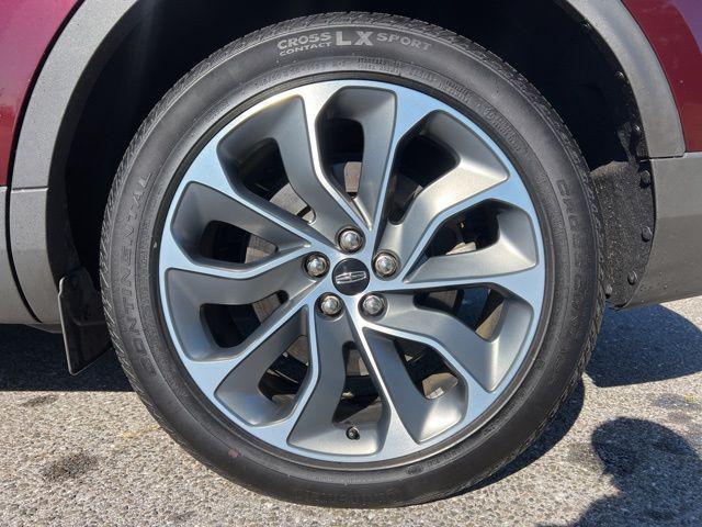 used 2022 Lincoln Nautilus car, priced at $32,995