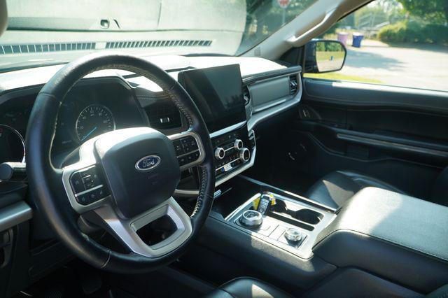 used 2024 Ford Expedition car, priced at $54,490