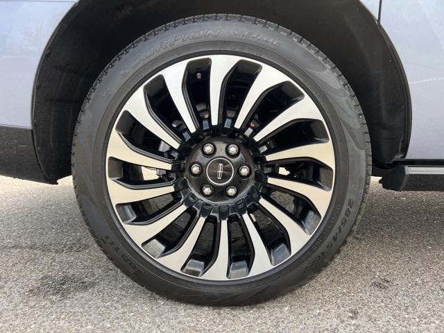 used 2022 Lincoln Navigator car, priced at $75,995