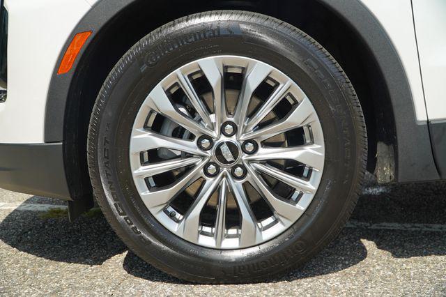 used 2024 Cadillac XT4 car, priced at $31,695