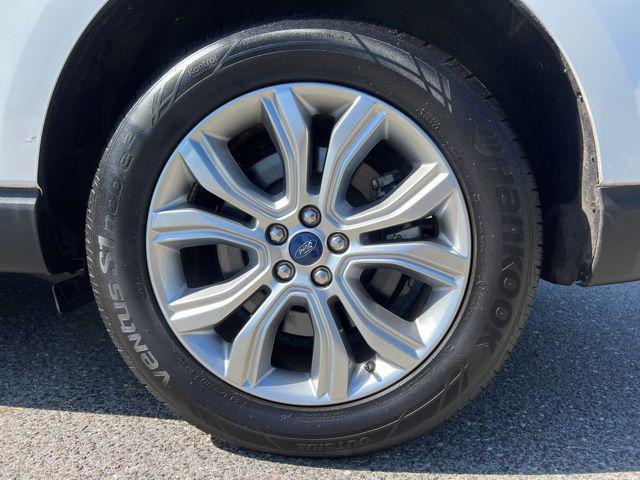 used 2022 Ford Edge car, priced at $32,995