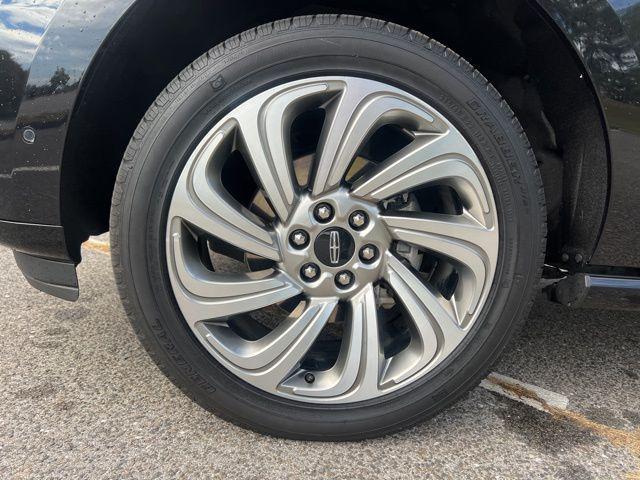 used 2023 Lincoln Navigator car, priced at $63,895