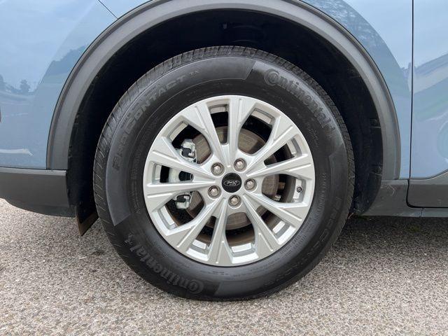 used 2023 Ford Escape car, priced at $26,999