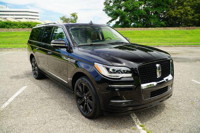 used 2024 Lincoln Navigator car, priced at $84,995