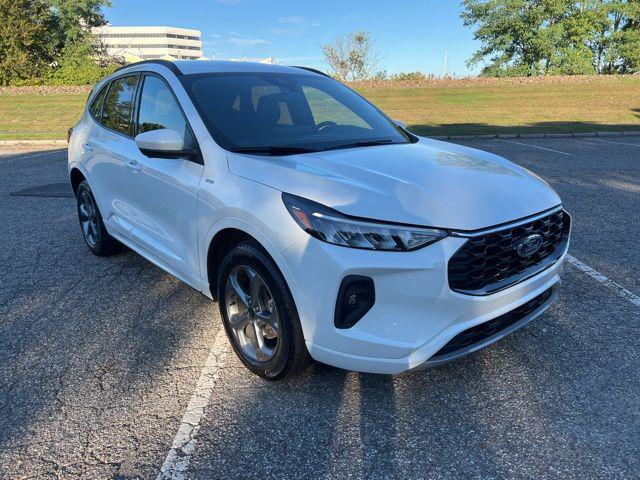 used 2024 Ford Escape car, priced at $28,895