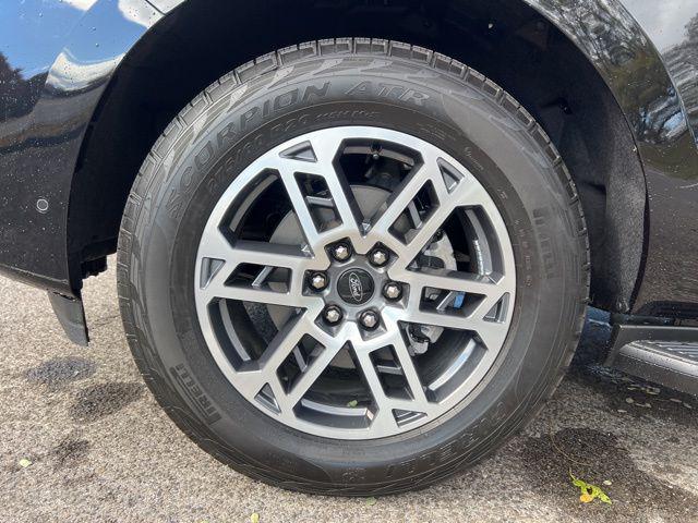 used 2025 Ford Expedition car, priced at $67,695