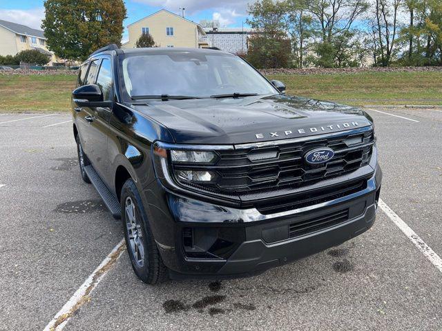 used 2025 Ford Expedition car, priced at $67,695