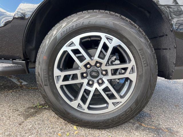 used 2025 Ford Expedition car, priced at $67,695