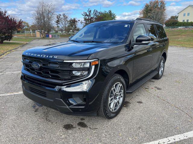 used 2025 Ford Expedition car, priced at $67,695