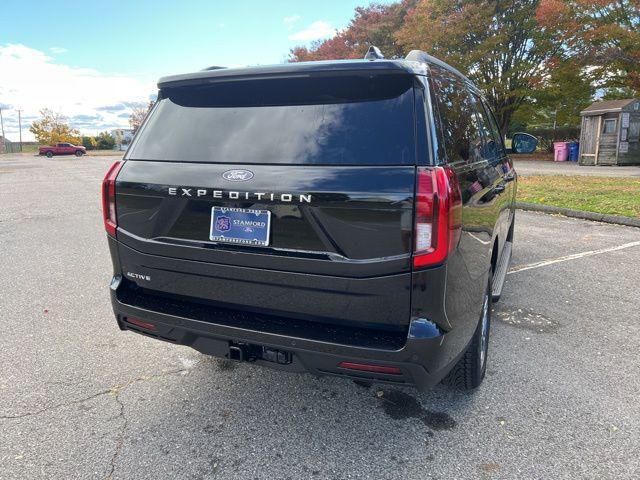 used 2025 Ford Expedition car, priced at $67,695