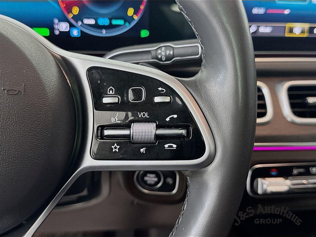 used 2020 Mercedes-Benz GLE 580 car, priced at $49,995