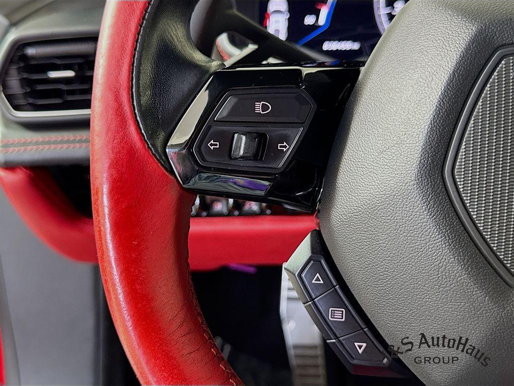 used 2020 Lamborghini Huracan EVO car, priced at $229,995