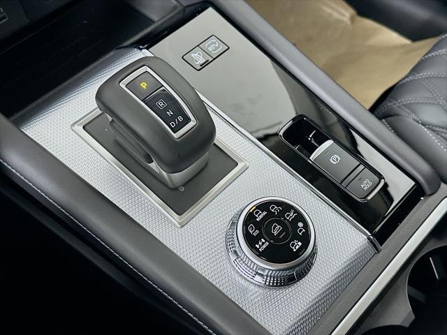 new 2024 Mitsubishi Outlander PHEV car, priced at $44,965