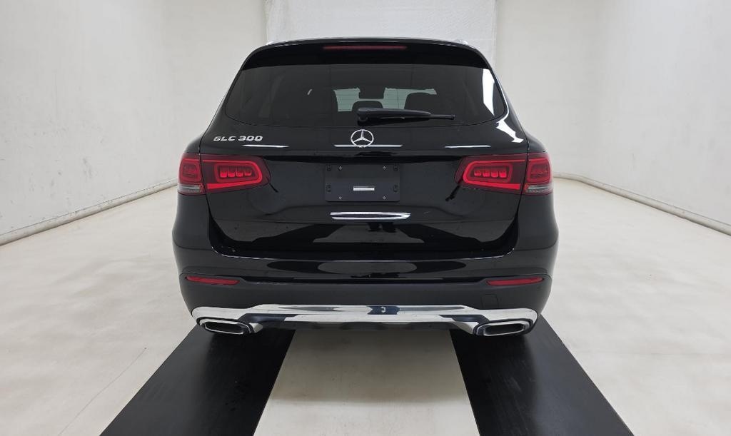 used 2022 Mercedes-Benz GLC 300 car, priced at $29,995