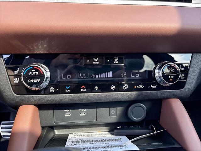 new 2025 Mitsubishi Outlander car, priced at $45,535