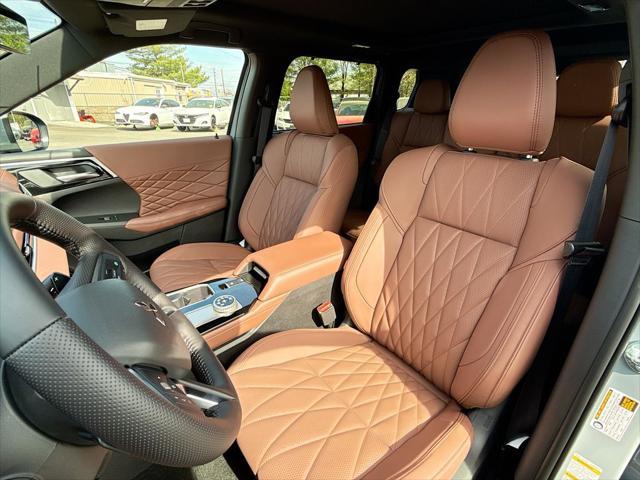 new 2025 Mitsubishi Outlander car, priced at $45,930