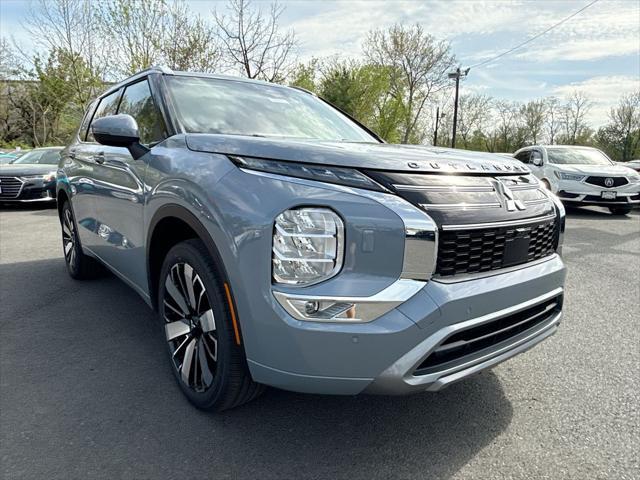 new 2025 Mitsubishi Outlander car, priced at $45,930