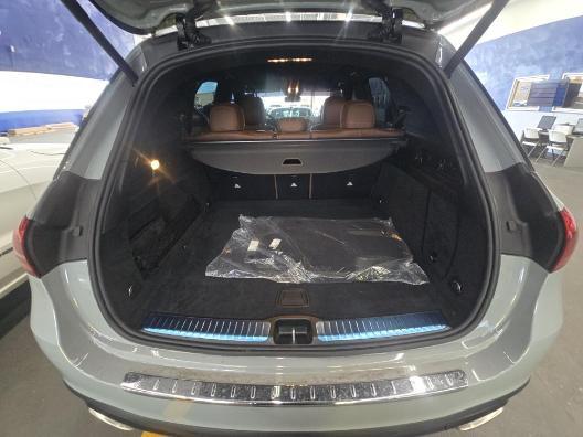 used 2025 Mercedes-Benz GLE 580 car, priced at $82,995