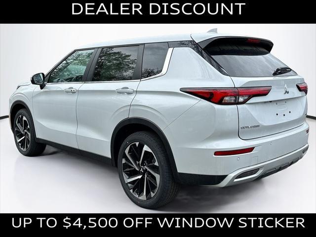 new 2024 Mitsubishi Outlander car, priced at $34,465