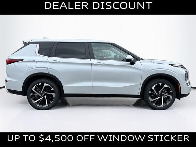 new 2024 Mitsubishi Outlander car, priced at $34,465
