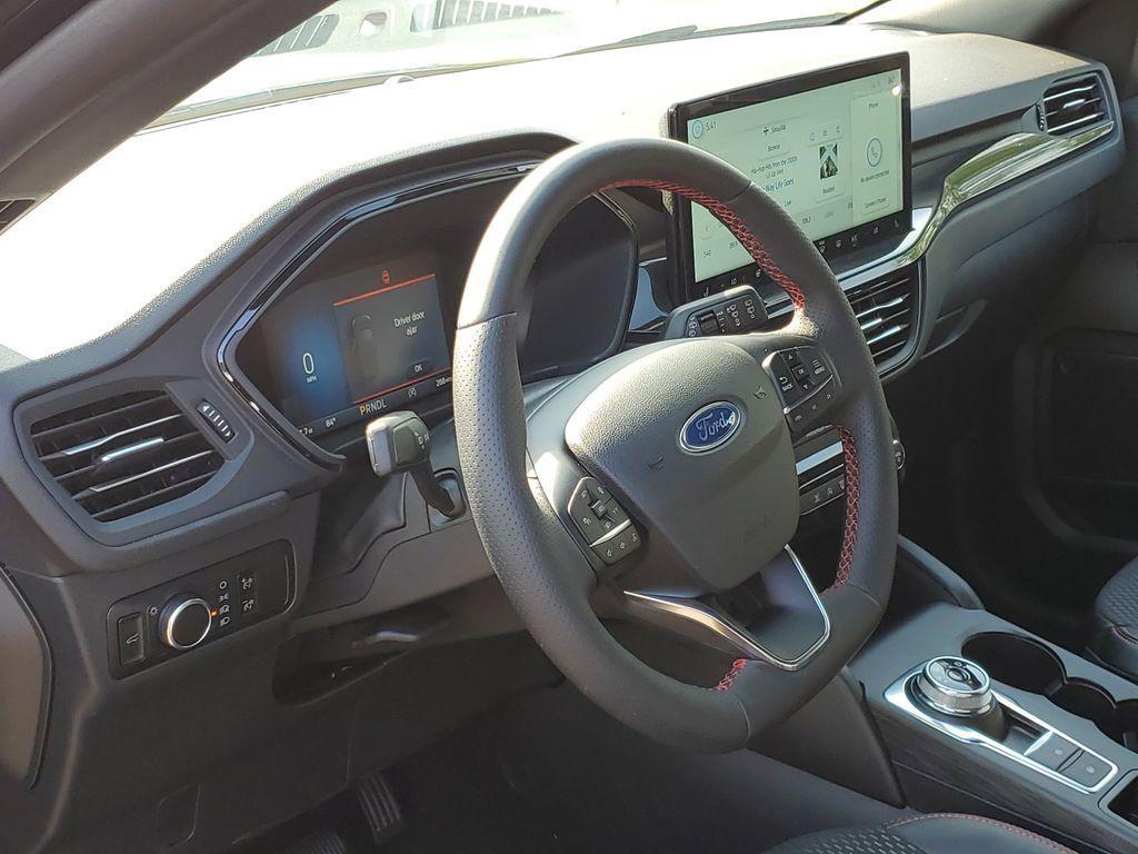 new 2025 Ford Escape car, priced at $28,250