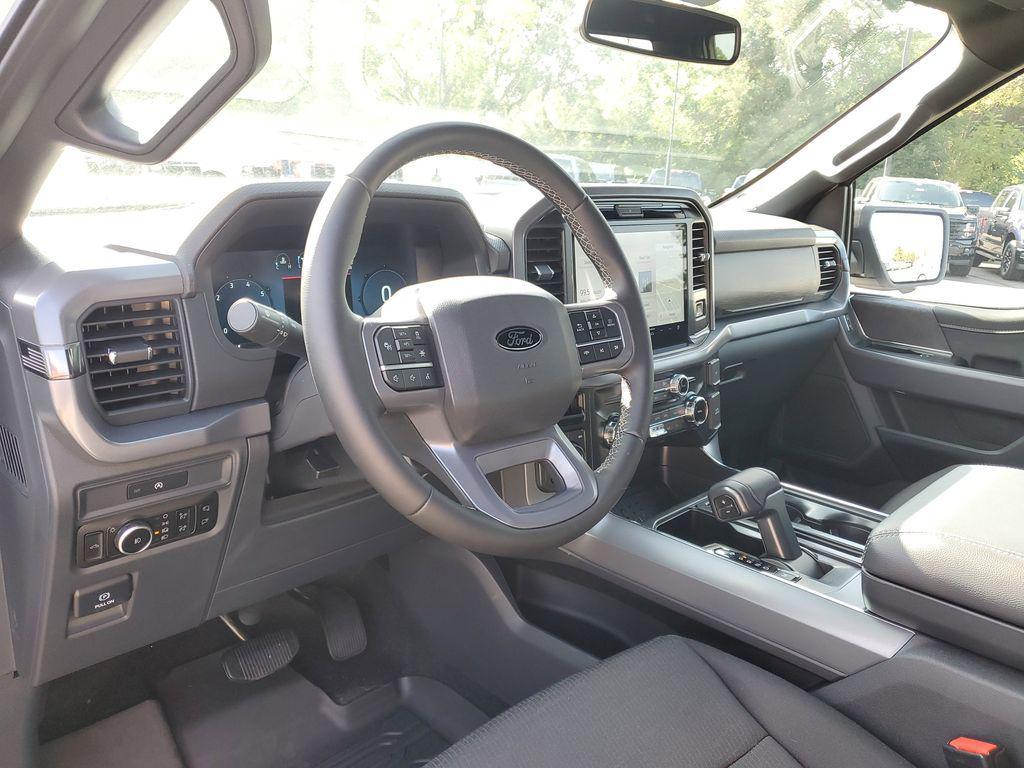 new 2025 Ford F-150 car, priced at $55,500