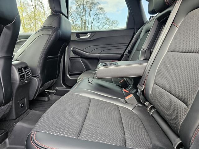 new 2025 Ford Escape car, priced at $31,632