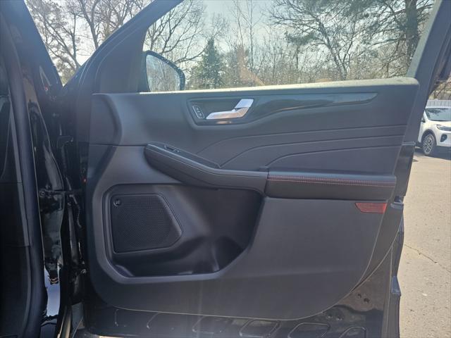 new 2025 Ford Escape car, priced at $33,636