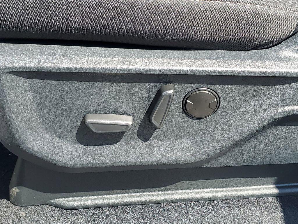 new 2025 Ford F-150 car, priced at $53,665