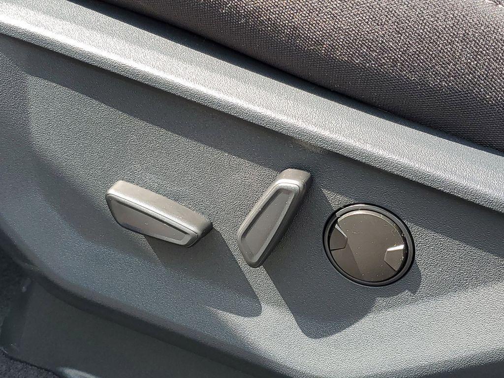 new 2025 Ford F-150 car, priced at $51,729