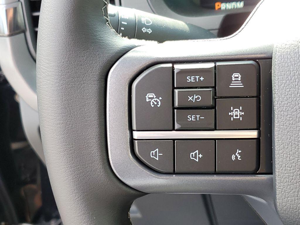 new 2025 Ford F-150 car, priced at $51,729