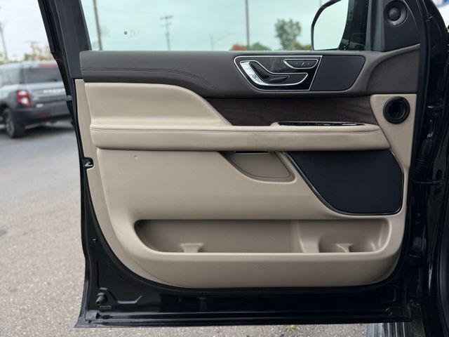 used 2024 Lincoln Navigator car, priced at $59,500