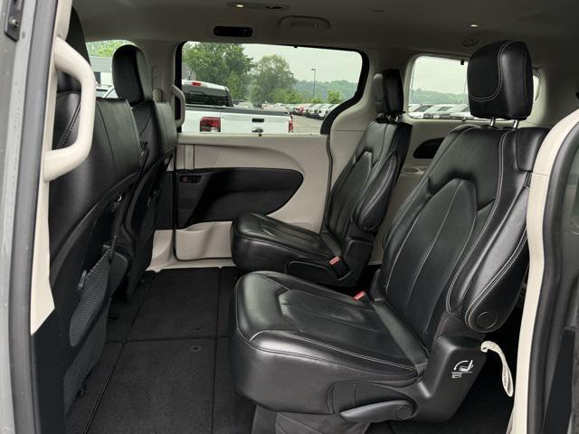 used 2022 Chrysler Pacifica car, priced at $22,000