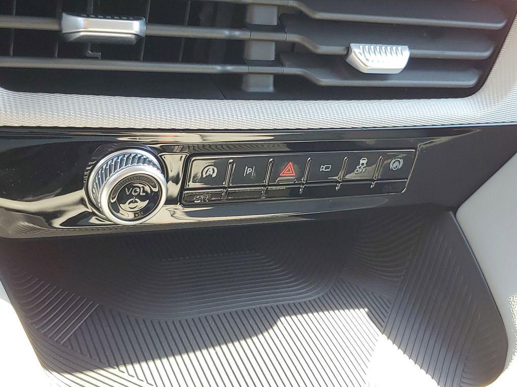 new 2025 Ford Explorer car, priced at $46,073