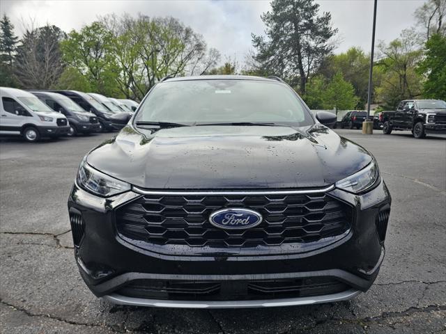 new 2025 Ford Escape car, priced at $31,452