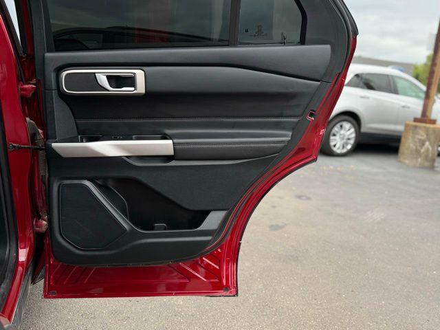 used 2024 Ford Explorer car, priced at $33,000