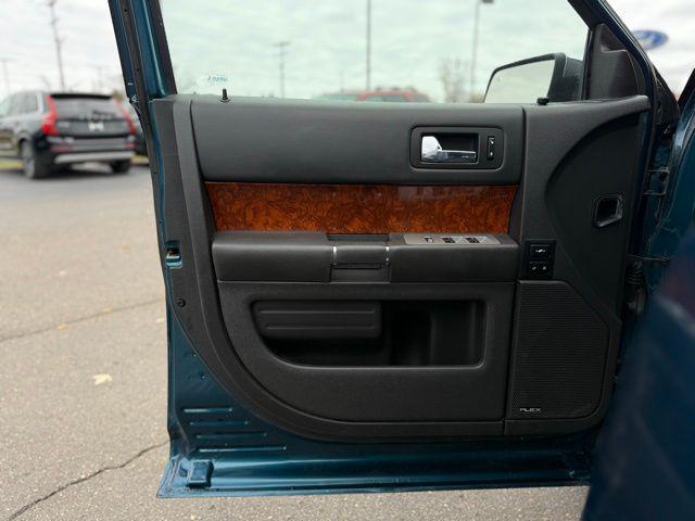 used 2011 Ford Flex car, priced at $7,500