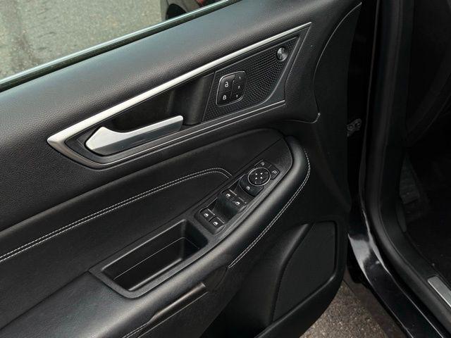 used 2022 Ford Edge car, priced at $27,000