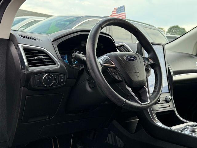 used 2022 Ford Edge car, priced at $27,000