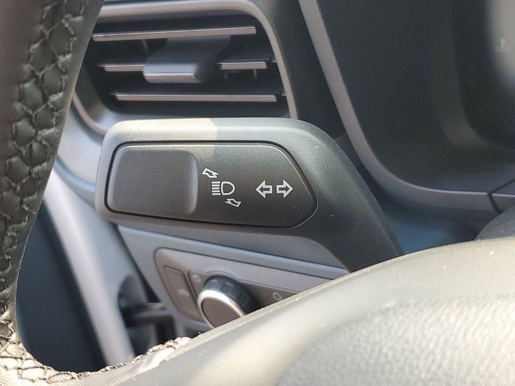 new 2025 Ford Maverick car, priced at $37,818