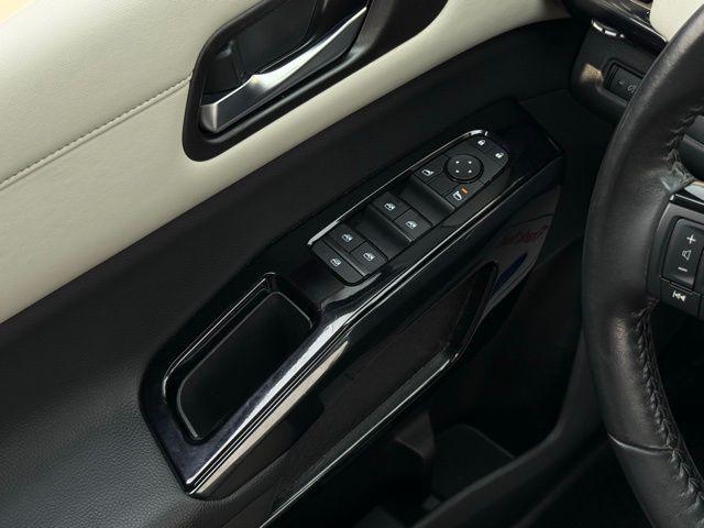 used 2022 Nissan Pathfinder car, priced at $23,000