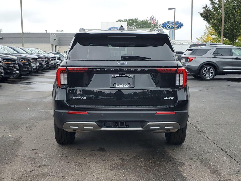 new 2025 Ford Explorer car, priced at $42,342