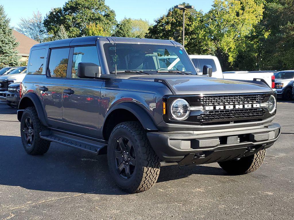 new 2025 Ford Bronco car, priced at $45,076