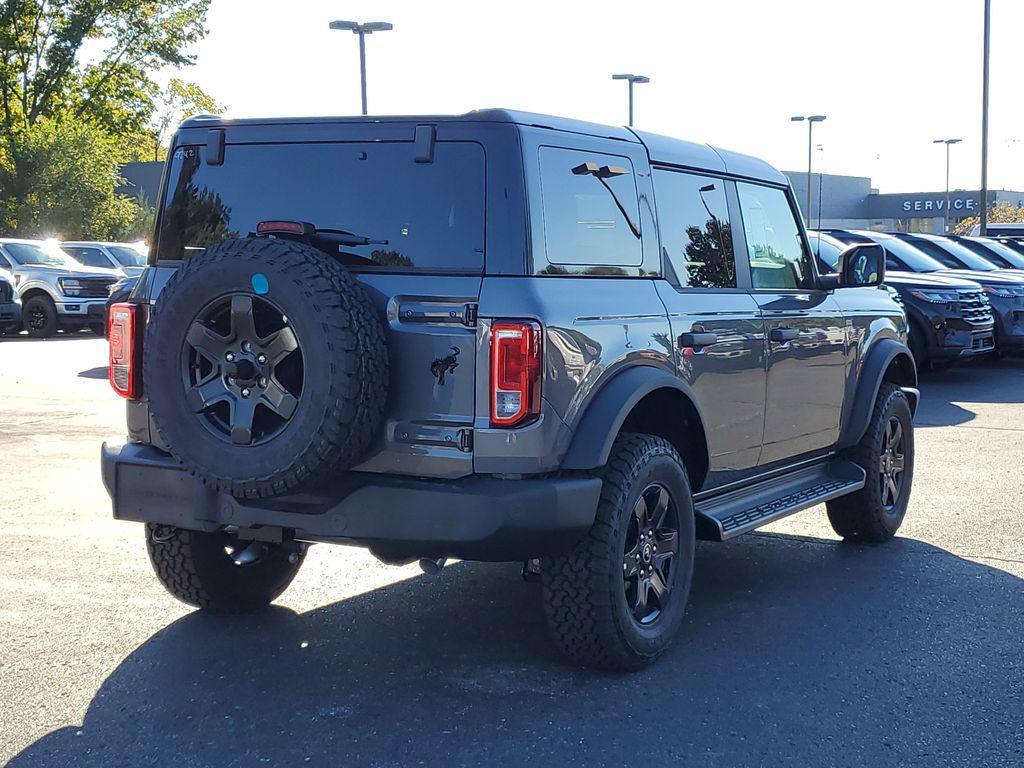 new 2025 Ford Bronco car, priced at $45,076