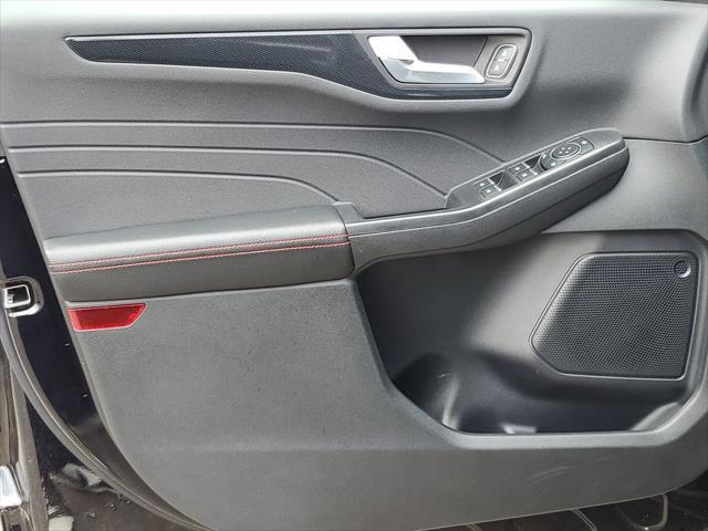 new 2025 Ford Escape car, priced at $28,500